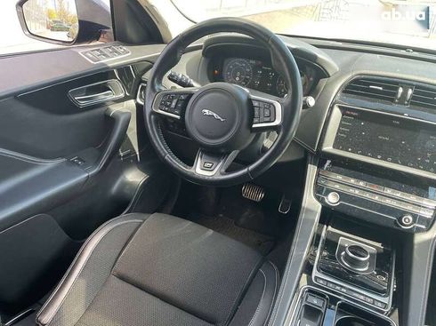 Jaguar F-Pace 2019 - фото 25