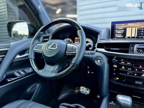 Lexus LX 2019 - фото 22