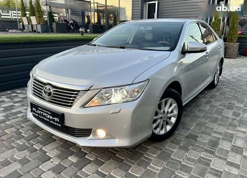 Toyota Camry 2013 - фото 6