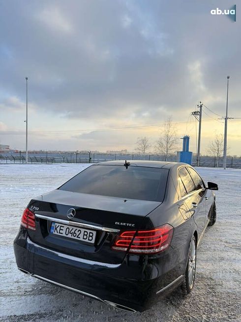 Mercedes-Benz E-Класс 2015 - фото 12