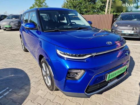 Kia Soul EV 2021 - фото 9