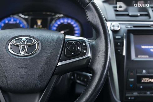 Toyota Camry 2015 - фото 17