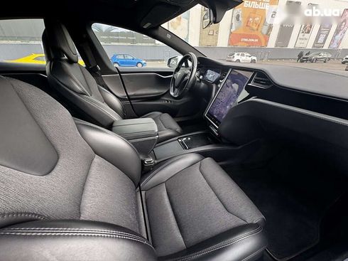 Tesla Model S 2018 - фото 12