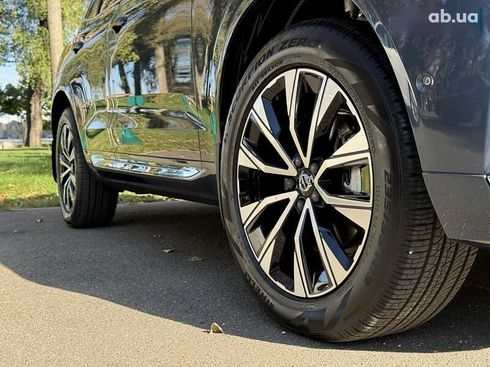 Volvo XC60 2023 - фото 28