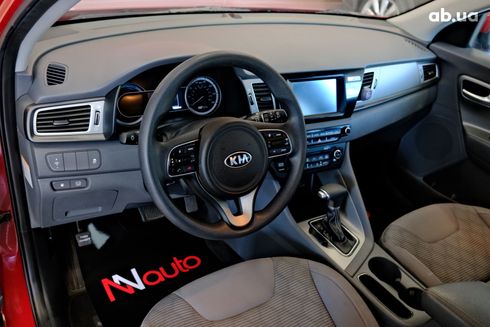 Kia Niro 2018 красный - фото 6