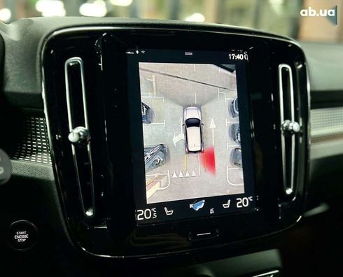 Volvo XC40 2022 - фото 22