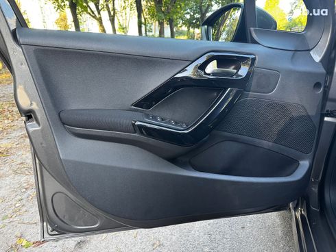 Peugeot 208 2019 серый - фото 11