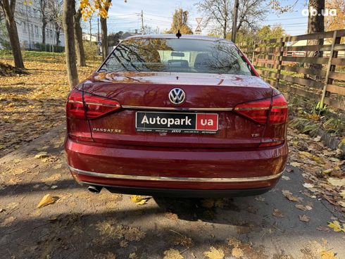 Volkswagen Passat 2016 красный - фото 6