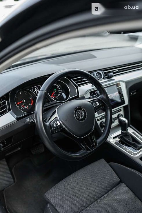 Volkswagen Passat 2019 - фото 19