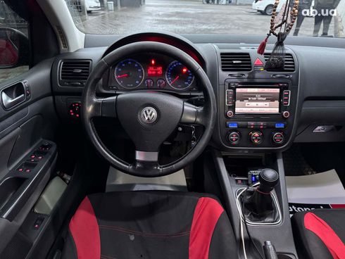 Volkswagen Golf 2007 красный - фото 12