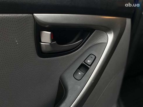 Hyundai Elantra 2011 - фото 30