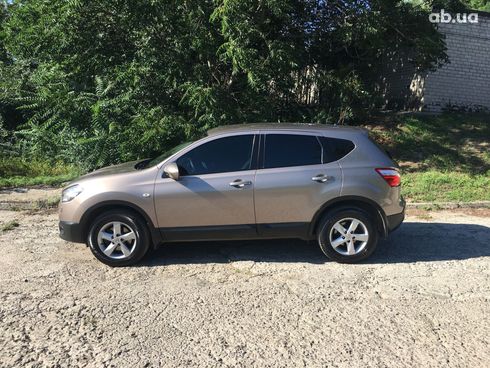 Nissan Qashqai 2013 коричневый - фото 11