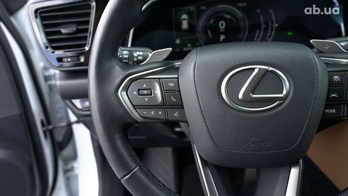 Lexus NX 2021 - фото 18