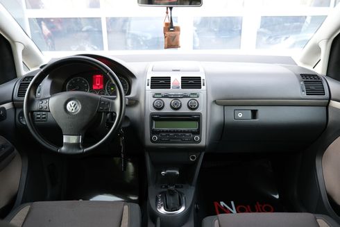 Volkswagen Touran 2009 серый - фото 5