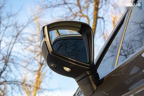 Volkswagen Touareg 2019 - фото 25