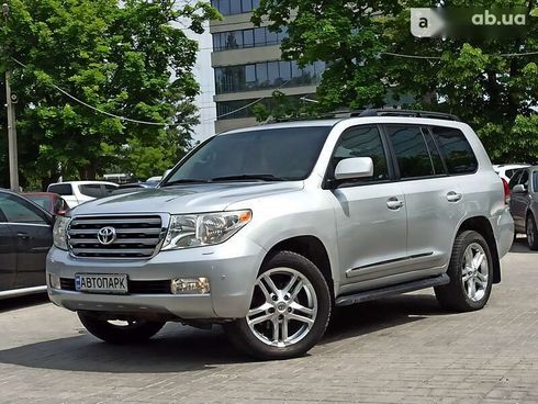 Toyota Land Cruiser 2007 - фото 2