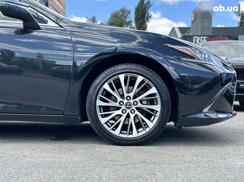 Lexus ES 2021 - фото 11
