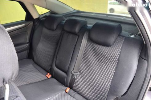 Ford Mondeo 2011 - фото 18