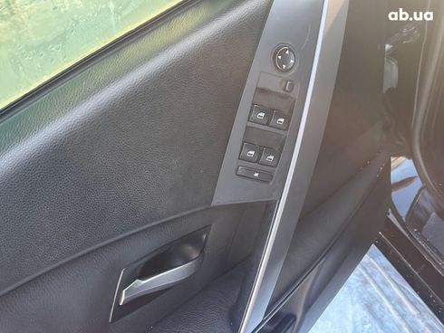 BMW 5 серия 2004 черный - фото 16