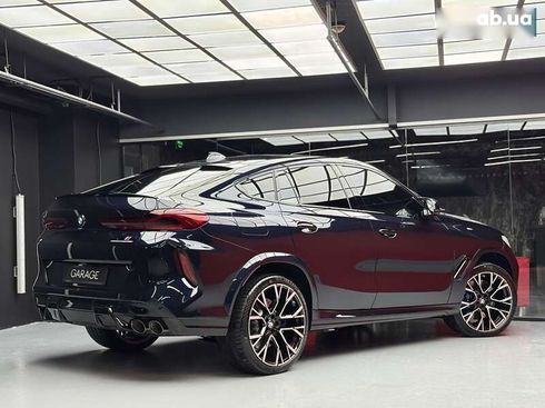 BMW X6 M 2022 - фото 23