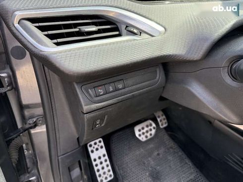 Peugeot 2008 2015 - фото 19