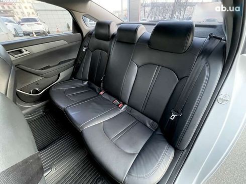 Hyundai Sonata 2016 - фото 18