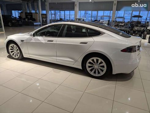 Tesla Model S 2018 - фото 5