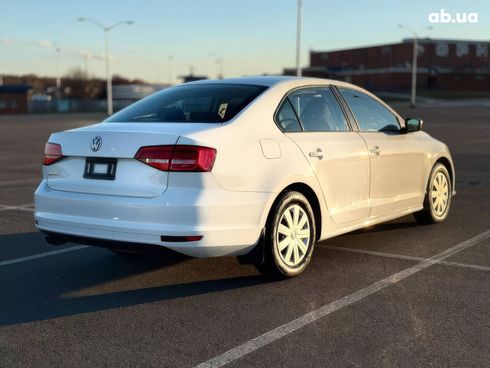 Volkswagen Jetta 2015 белый - фото 7