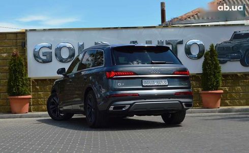 Audi Q7 2020 - фото 12
