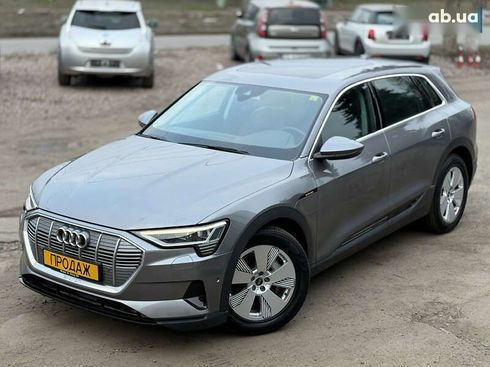 Audi E-Tron 2020 - фото 6