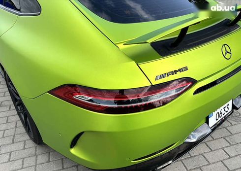 Mercedes-Benz AMG GT 4 2019 - фото 13