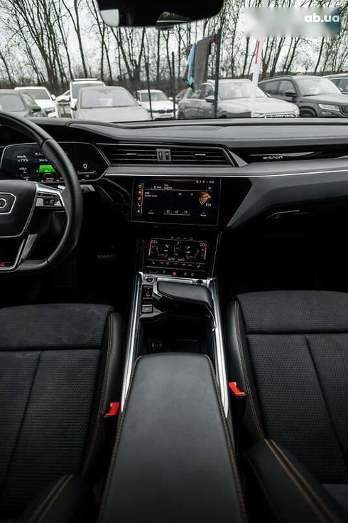 Audi E-Tron 2022 - фото 28