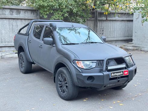 Mitsubishi l 200 2008 черный - фото 3