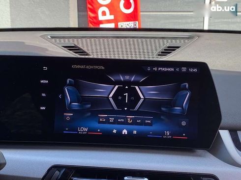 BMW iX1 2024 - фото 23