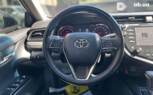 Toyota Camry 2019 - фото 15