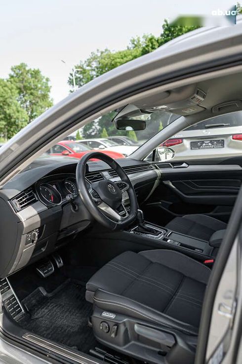 Volkswagen passat alltrack 2020 - фото 15