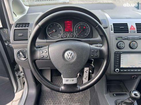 Volkswagen Touran 2007 - фото 15