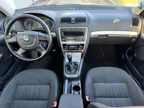 Skoda Octavia 2011 - фото 14