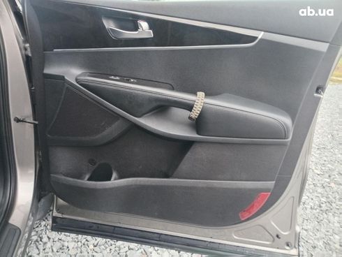 Kia Sorento 2015 серый - фото 27
