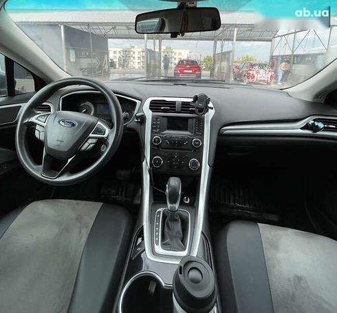 Ford Fusion 2015 - фото 12