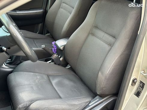 Toyota Corolla 2005 серый - фото 21