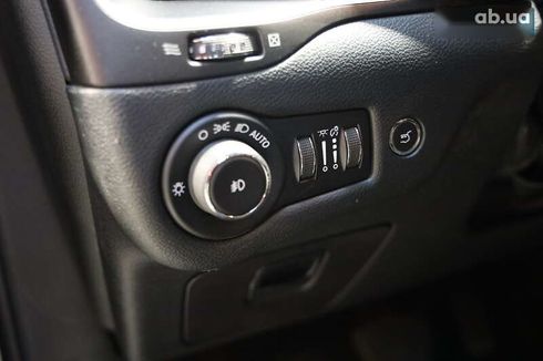 Jeep Cherokee 2019 - фото 21