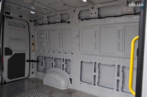 Volkswagen Crafter 2021 - фото 30