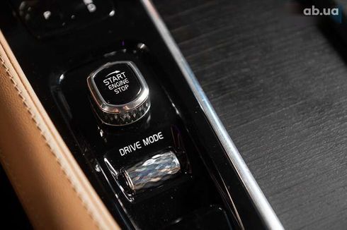 Volvo XC90 2021 - фото 26