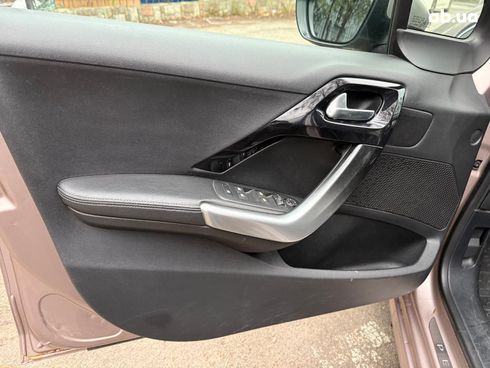 Peugeot 208 2013 серый - фото 12