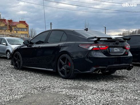 Toyota Camry 2022 - фото 3