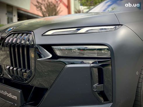 BMW i7 2022 - фото 13
