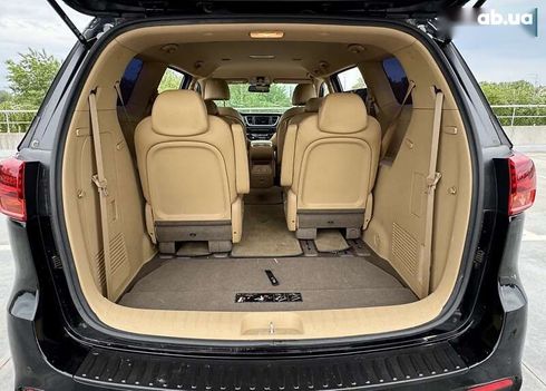 Kia Carnival 2020 - фото 27