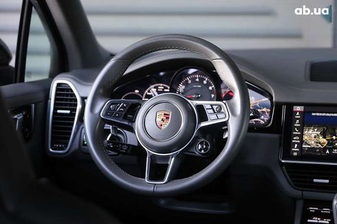 Porsche Cayenne 2019 - фото 18