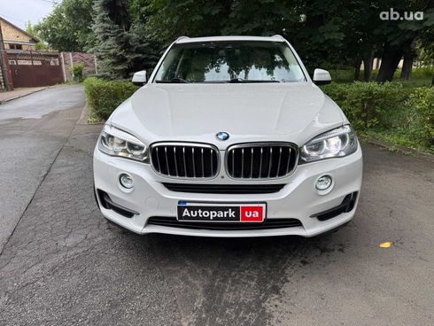 BMW X5 2016 белый - фото 2